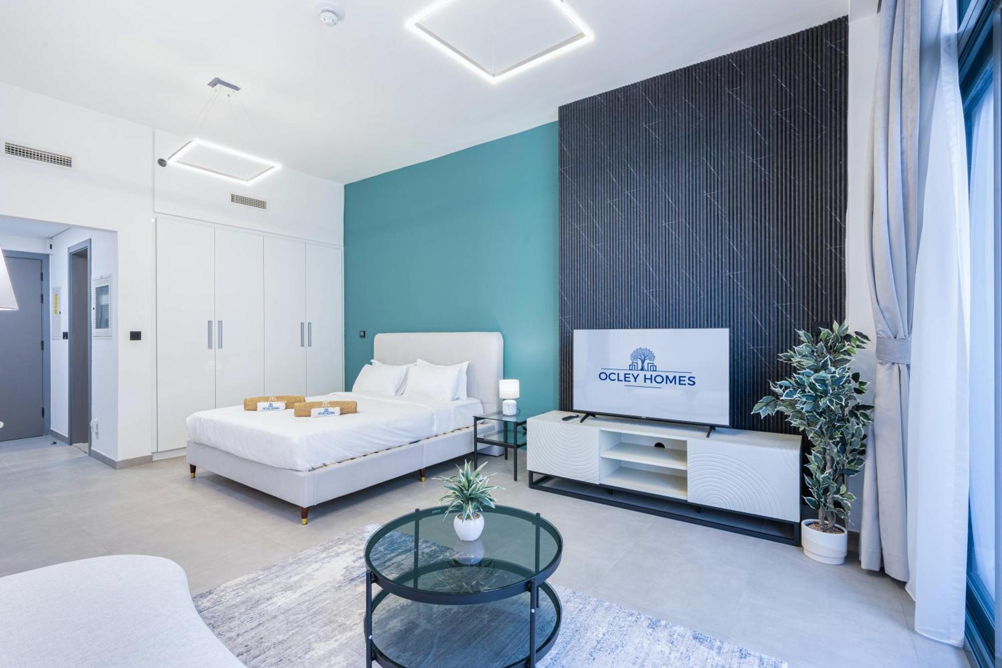 Modern Home In Sports City With Rooftop Pool Дубай Екстер'єр фото